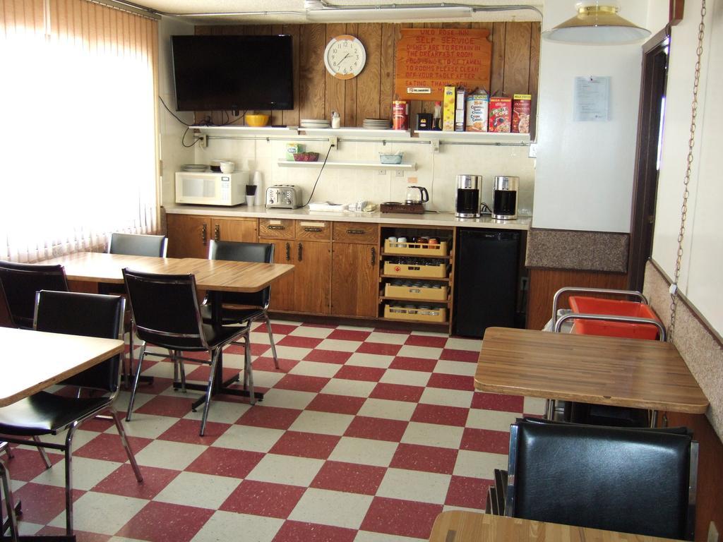 Wild Rose Inn Vegreville Ngoại thất bức ảnh